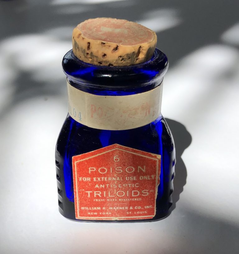 KT MINI POISON TRILOIDS BOTTLE (early 1900’s)